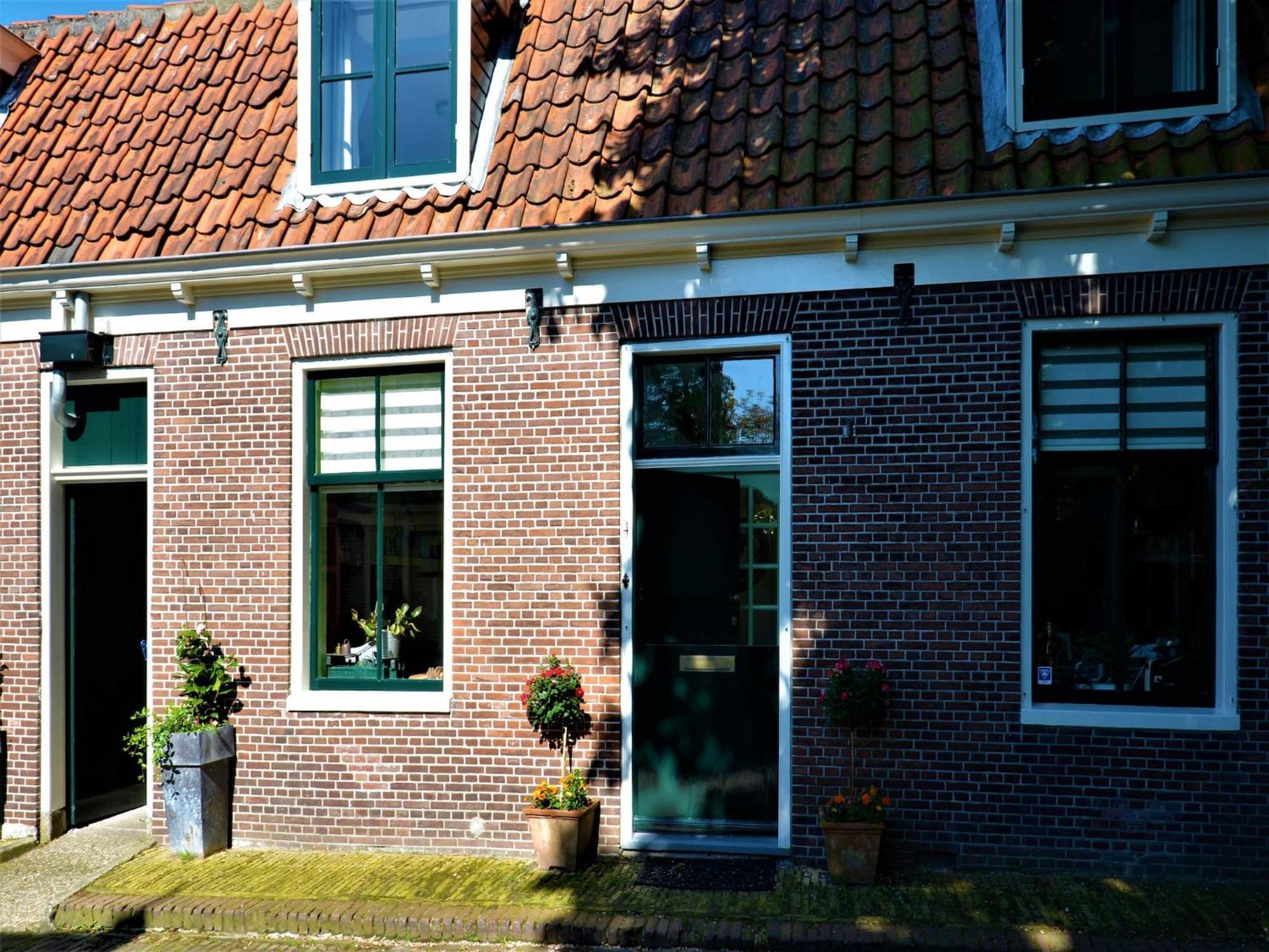 Authentic Fisherman S House In The Center Of